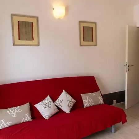 Melissa Apartment *