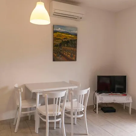 Melissa Apartment *